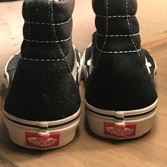 Vans black& whiteSk8- Hi - Picture 4 of 5